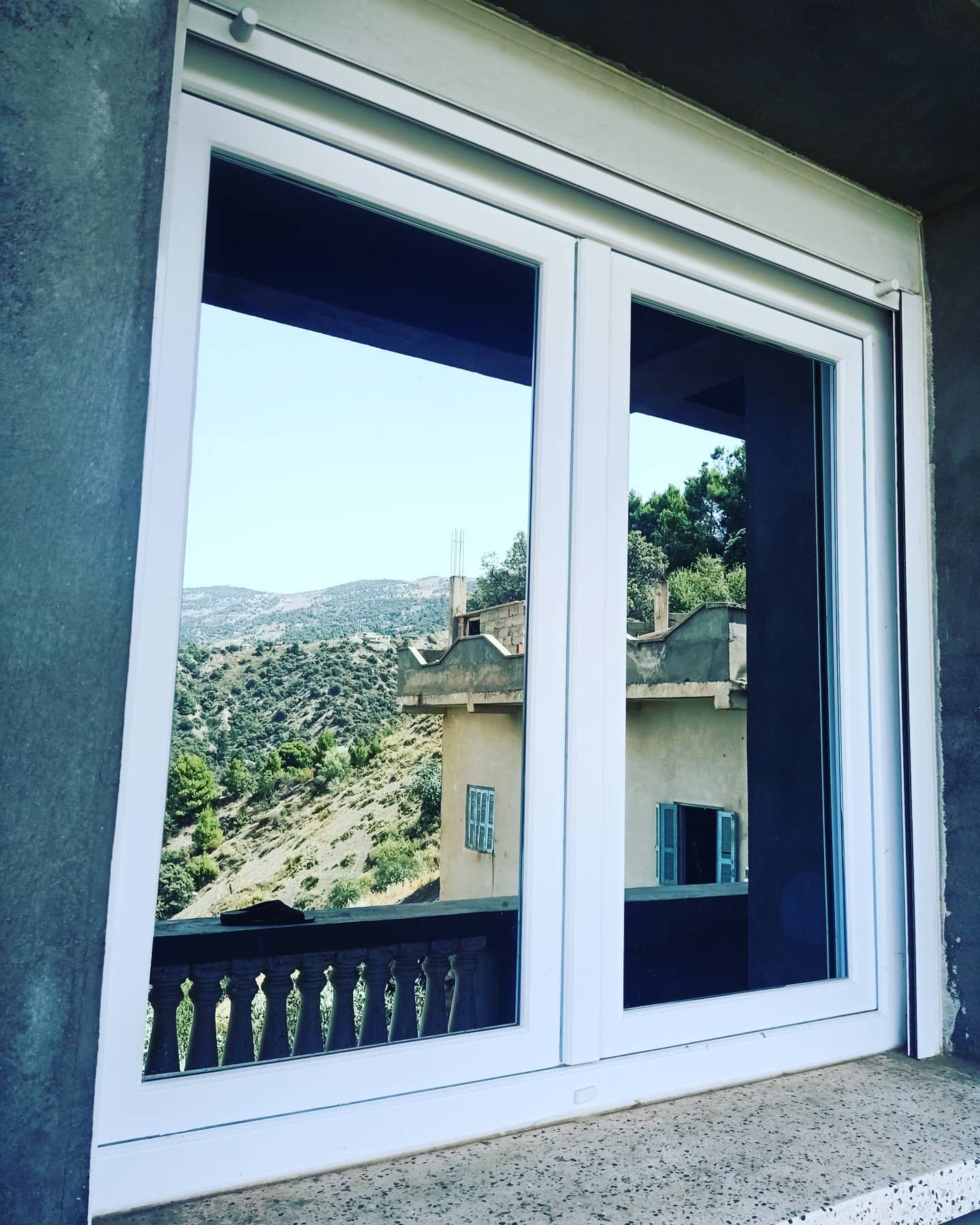 Coulissant blanc, vue dégagée